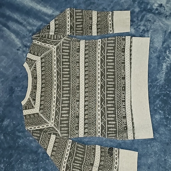 The North Face Outdoor Logo Long Sleeve Sweatshirt | Size S - Picture 5 of 5